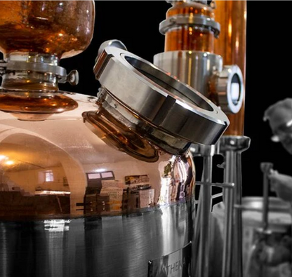 gin tasting and making  on a tour in gibraltar